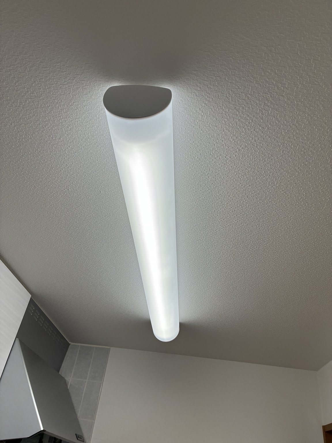周南市の直管型LED照明器具取付工事